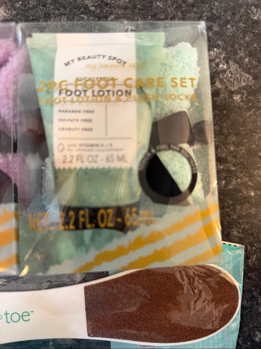 2pc Foot Care Set with Socks + Heel to Toe Foot File - Lavender & Eucalyptus